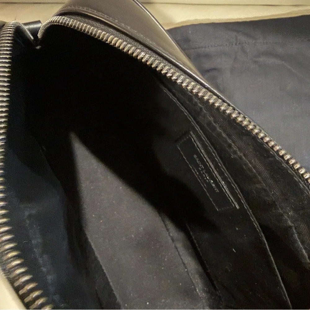 Authentic Saint Laurent Black Quilted Camera Crossbody Bag - Picture 4 of 12